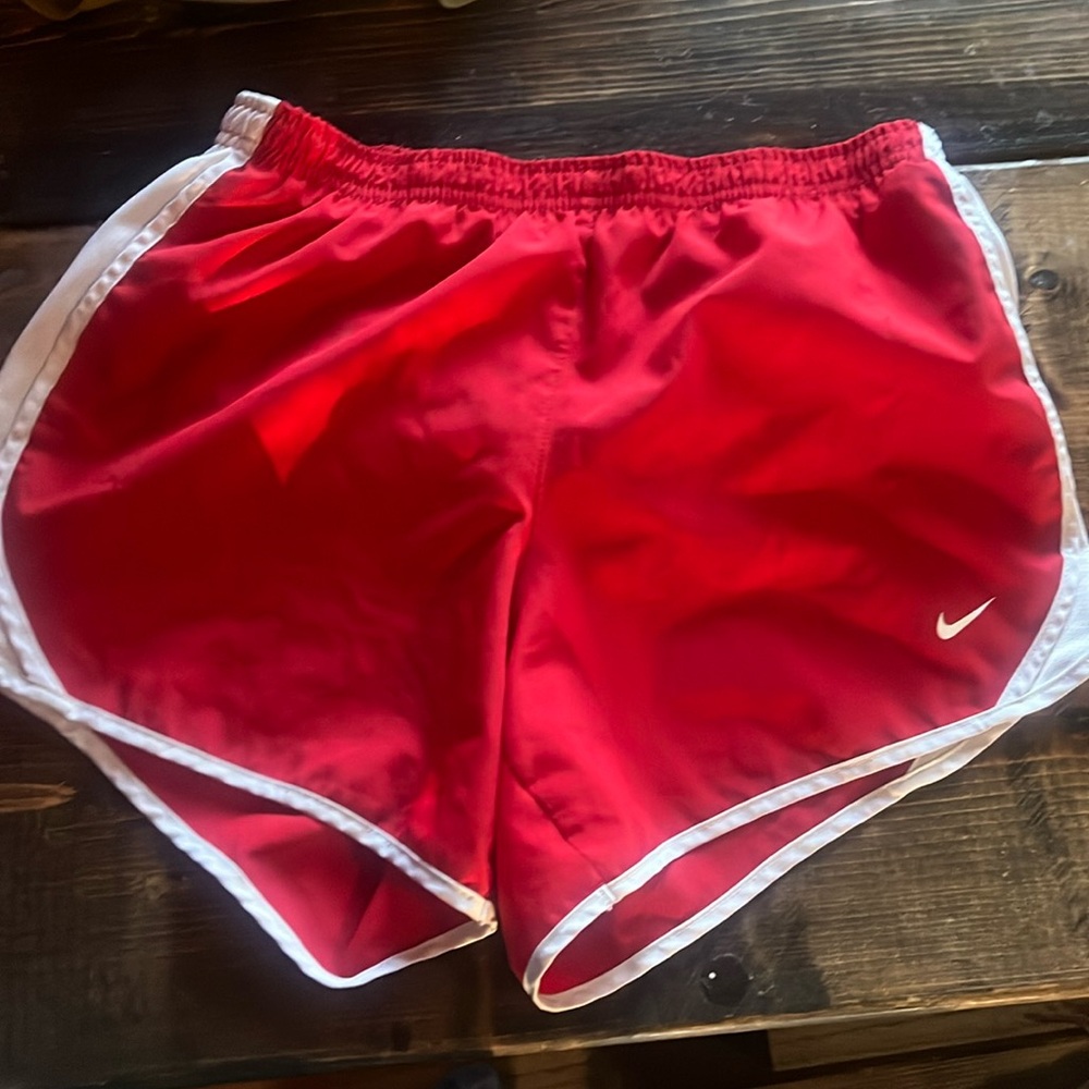 Nike
Kids XL

Used in good condition